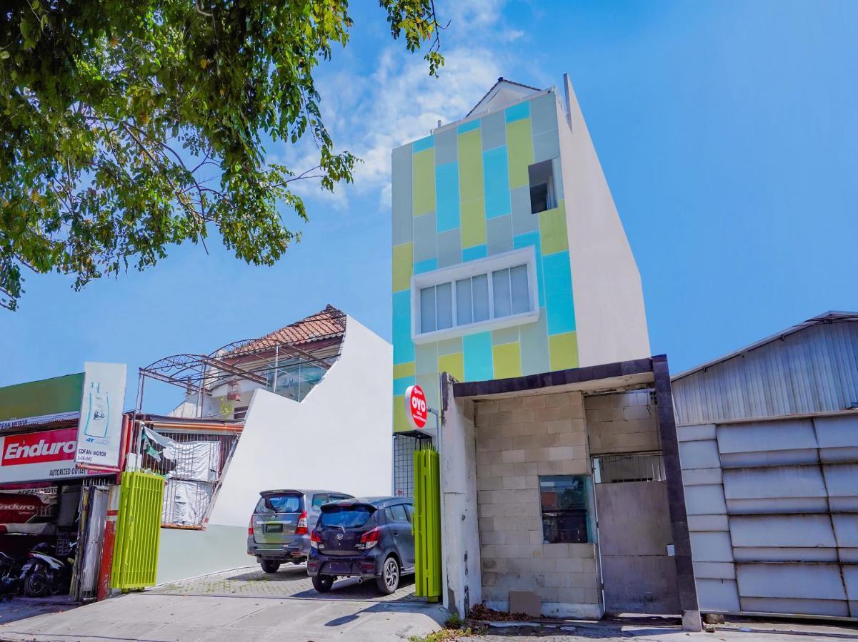 Super Oyo Capital O 90336 Olive Guest House Surabaya Luaran gambar