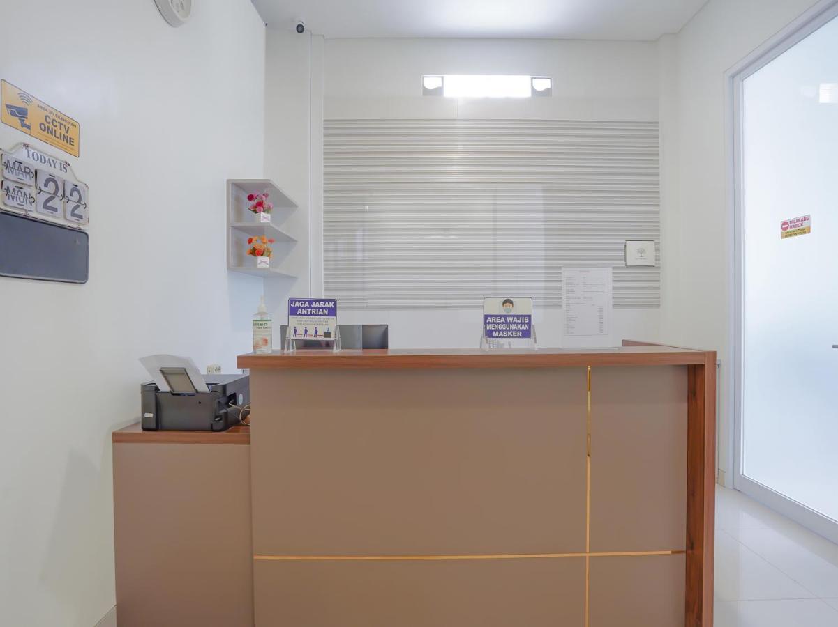Super Oyo Capital O 90336 Olive Guest House Surabaya Luaran gambar