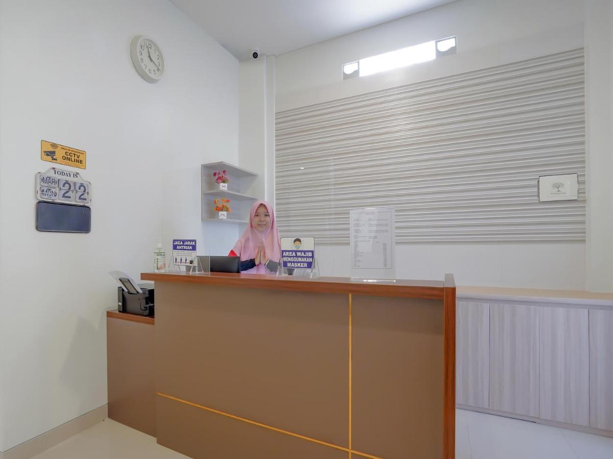 Super Oyo Capital O 90336 Olive Guest House Surabaya Luaran gambar