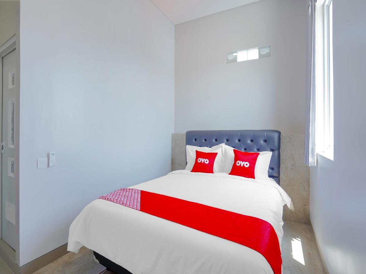 Super Oyo Capital O 90336 Olive Guest House Surabaya Luaran gambar