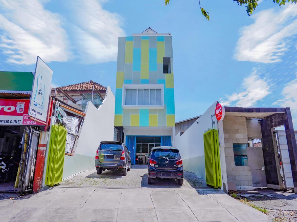 Super Oyo Capital O 90336 Olive Guest House Surabaya Luaran gambar