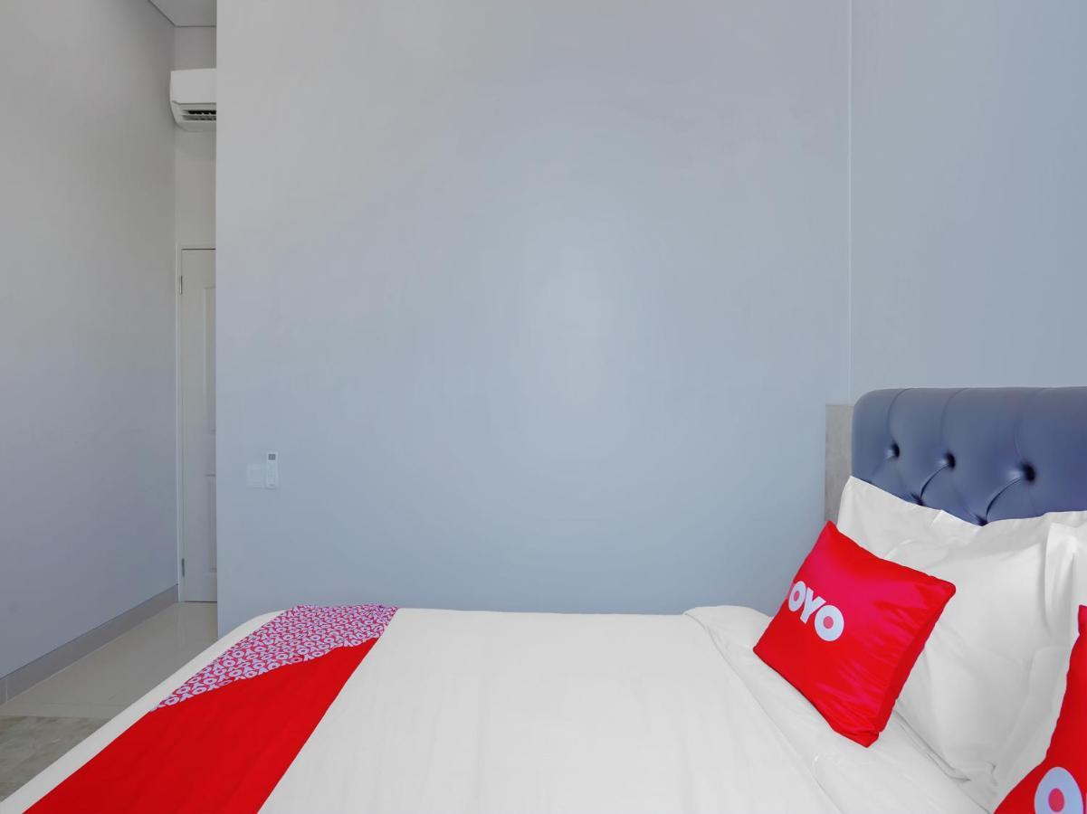 Super Oyo Capital O 90336 Olive Guest House Surabaya Luaran gambar
